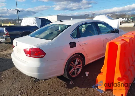 2013 Volkswagen Passat 3.6L V6 Se from USA, damaged, VIN 1VWBM7A34DC061237